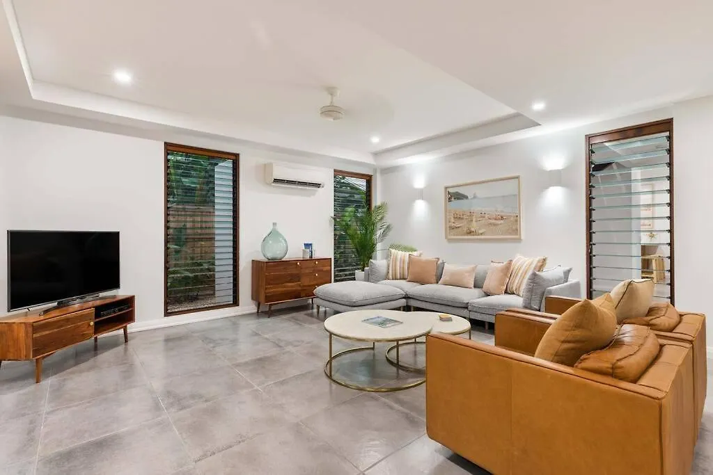 Villa Willow On Garrick Port Douglas Australia